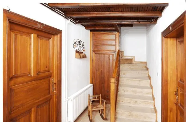 Collage House Bozhuyuk